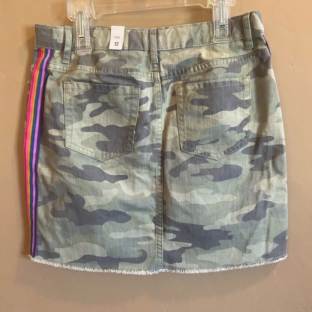 The Children’s place denim green camp rainbow skirt size 12